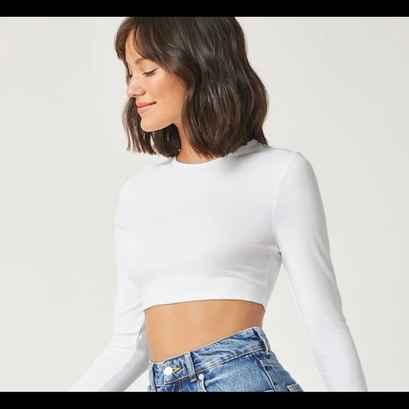 Shein all white crop top long sleeves never worn - Picture 2 of 2